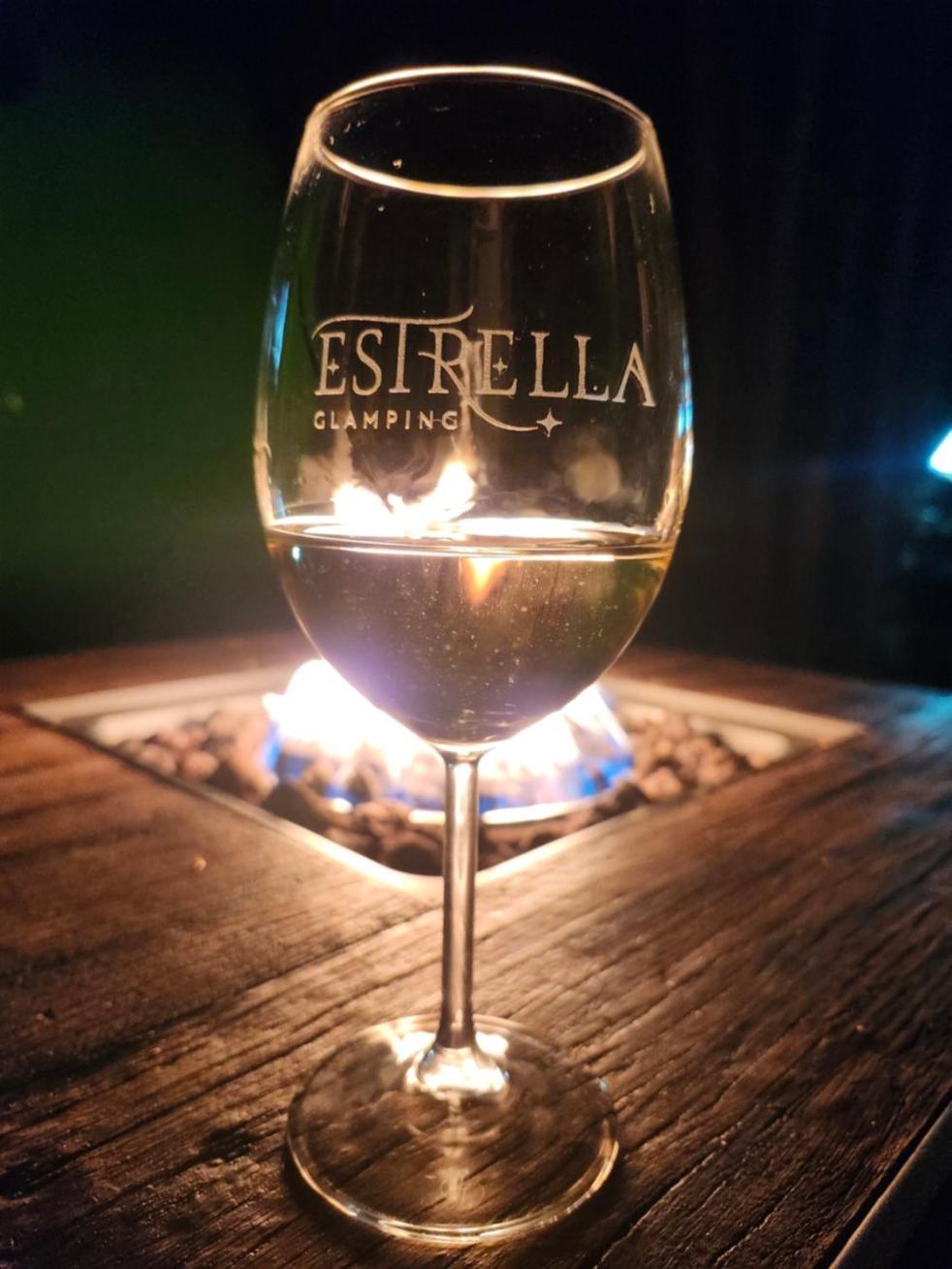 Estrella Glamping Hotel การาเกต์ ภายนอก รูปภาพ