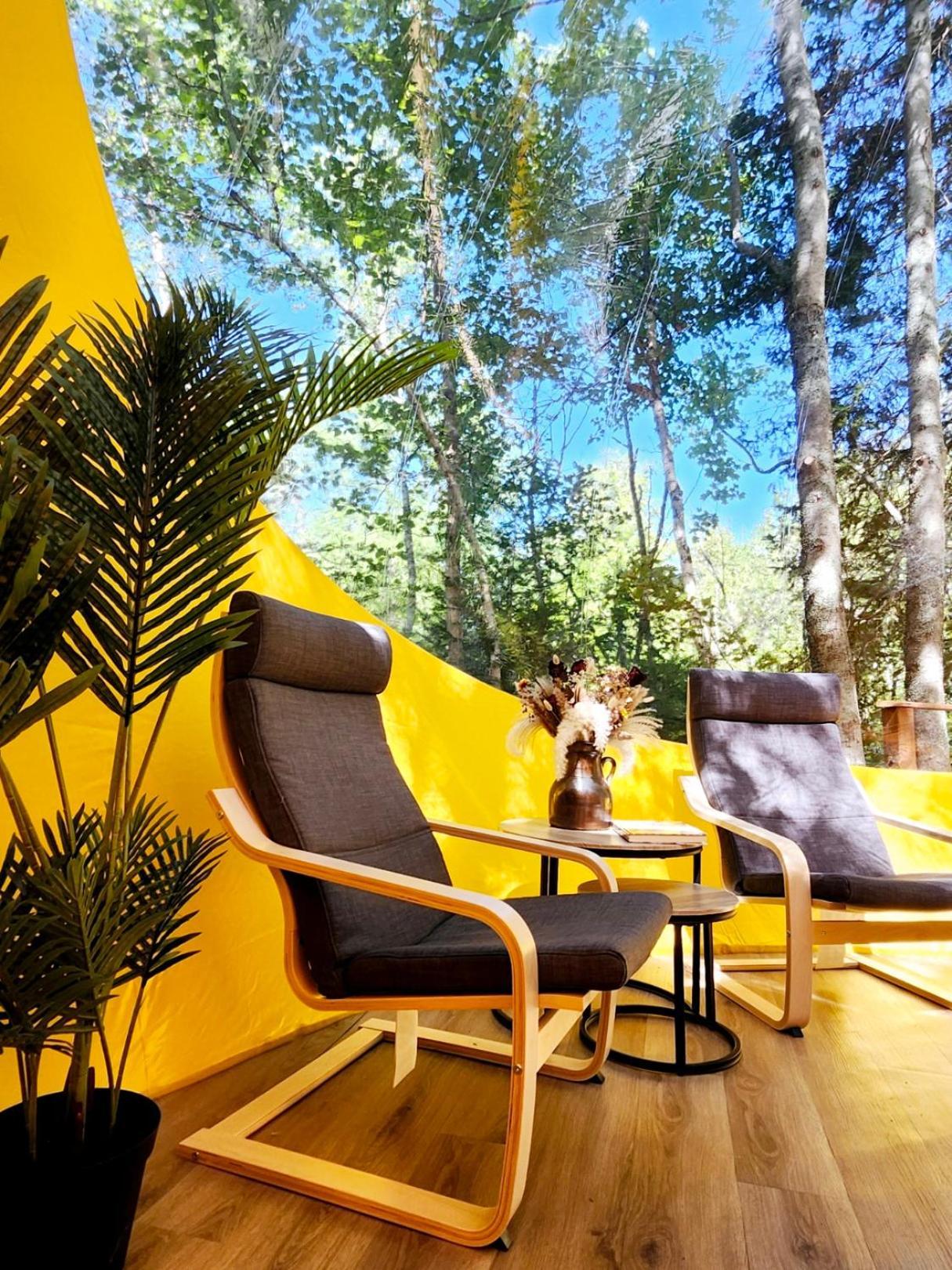 Estrella Glamping Hotel การาเกต์ ภายนอก รูปภาพ